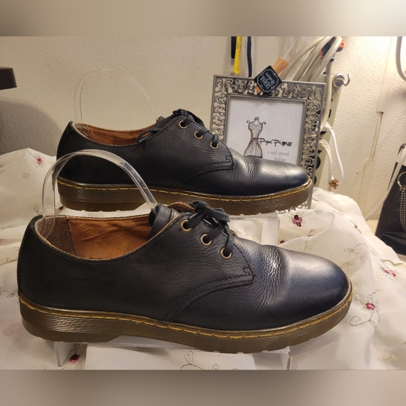 DR MARTENS DOCS Classic Black Leather Men\'s Shoes LIKE NEW. 10 main image 12